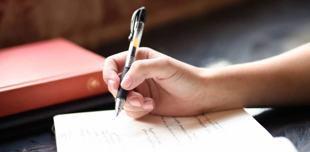 COMO ORAR ANTES DE LEER LA BIBLIA 